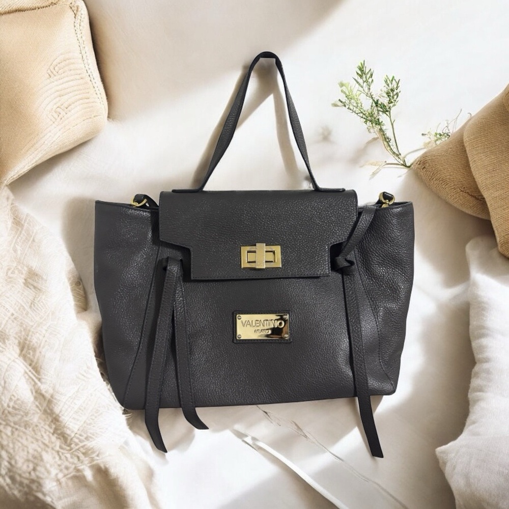 💯 authentic Valentino Leather Tote Bag